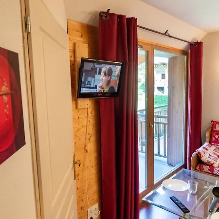 3 Pieces, 6 Personnes, Au Pied Des Pistes, Animaux Acceptes - Fr-1-265-371 * Modane
